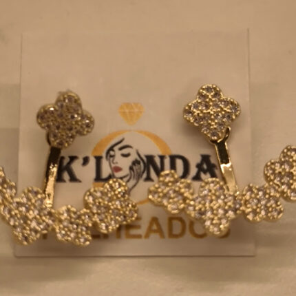 BRINCO TREVOS CRAVEJADOS